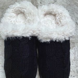 DEARFOAMS WOMAN’S CLAIR CHUNKY KNIT CLOGS - NWOT